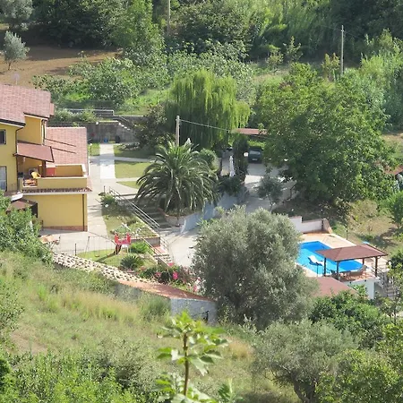فندق مبيت وإفطار Casale Rondinella سان لوسيدو