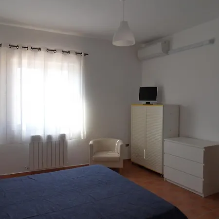فندق مبيت وإفطار Casale Rondinella سان لوسيدو
