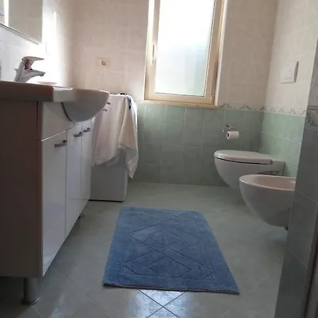 فندق مبيت وإفطار Casale Rondinella سان لوسيدو